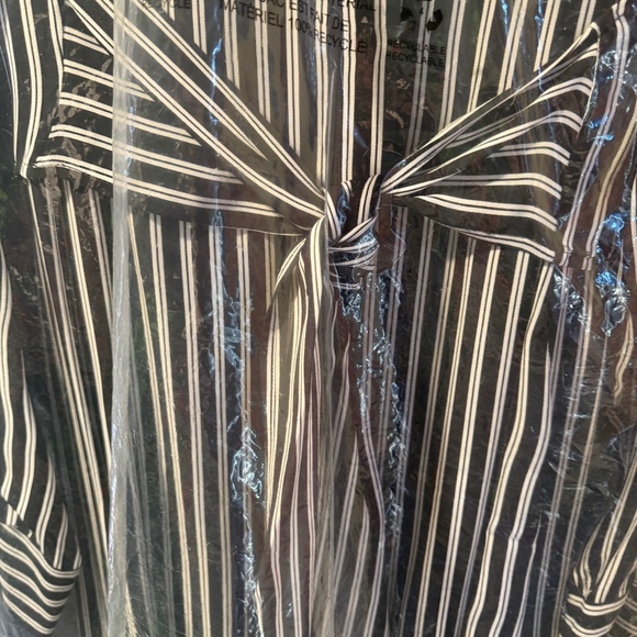 Michael kors never worn never taken out of plastic bag - Picture 1 of 8